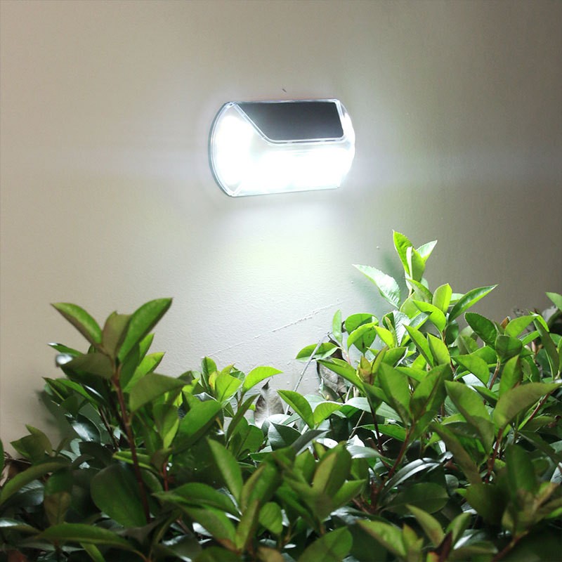Aplica solara LED SMD pentru perete , cu senzor de miscare, dreptunghiulara, IP44, luminozitate mare 40 LED-uri, 3.7V, 1200mah, autonomie 8 ore, 19.2 x 8.9 cm, alb rece - imagine 3