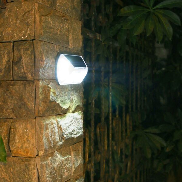Aplica solara LED SMD pentru perete , cu senzor de miscare, dreptunghiulara, IP44, luminozitate mare 40 LED-uri, 3.7V, 1200mah, autonomie 8 ore, 19.2 x 8.9 cm, alb rece - imagine 4