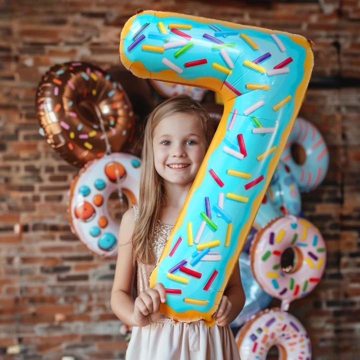 Balon din Folie Metalizata , Figurina Cifra, Imprimeu Gogosi, Tema Aniversare 100 cm, Ambalaj Individual, Pai inclus, Umflare cu Aer sau Heliu, Multicolor, Cifra 7 - imagine 3