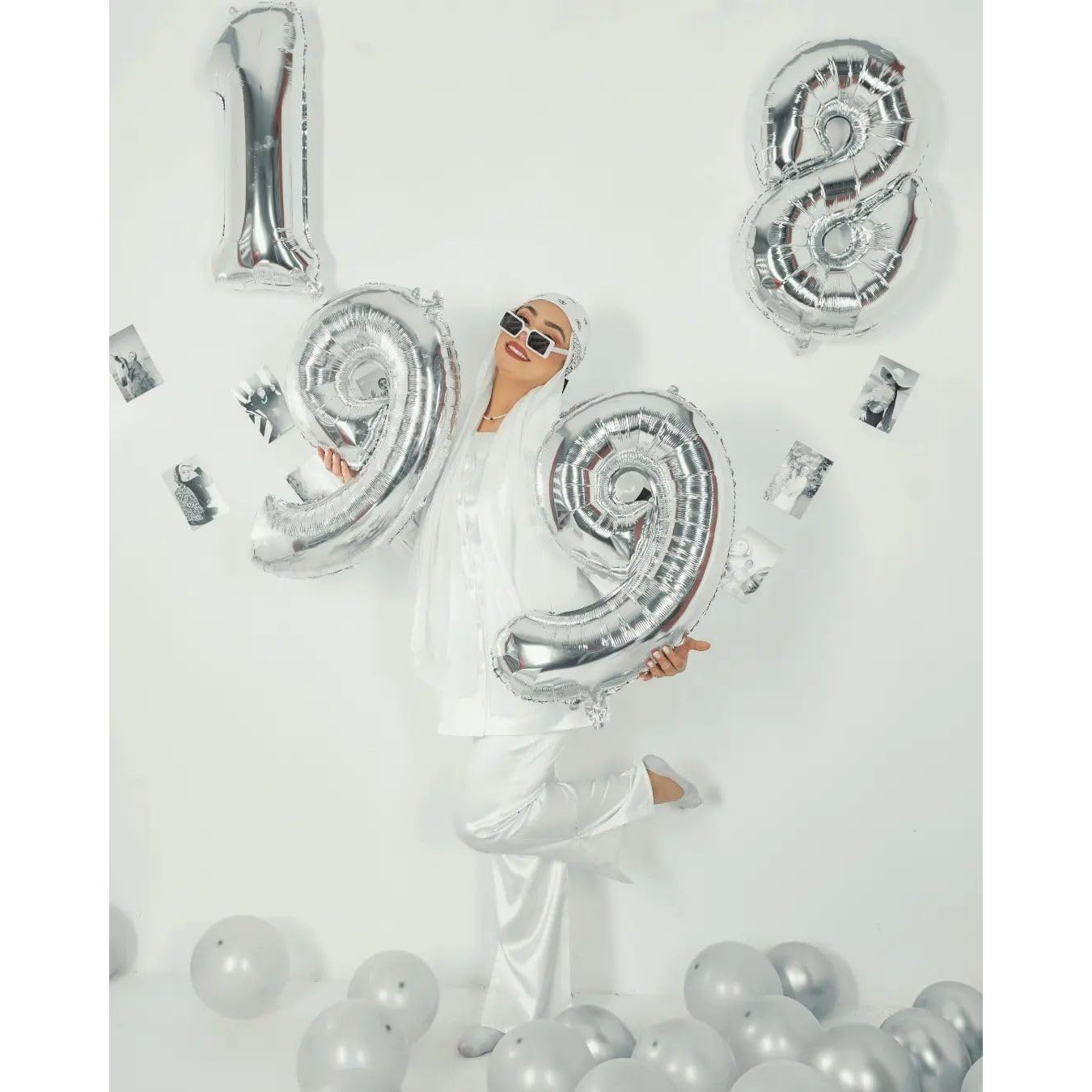 Balon din Folie Metalizata, , Figurina Cifra, Tema Aniversare 40 cm, Ambalaj Individual, Pai inclus, Umflare cu Aer sau Heliu, Argintiu, Cifra 1 - imagine 4