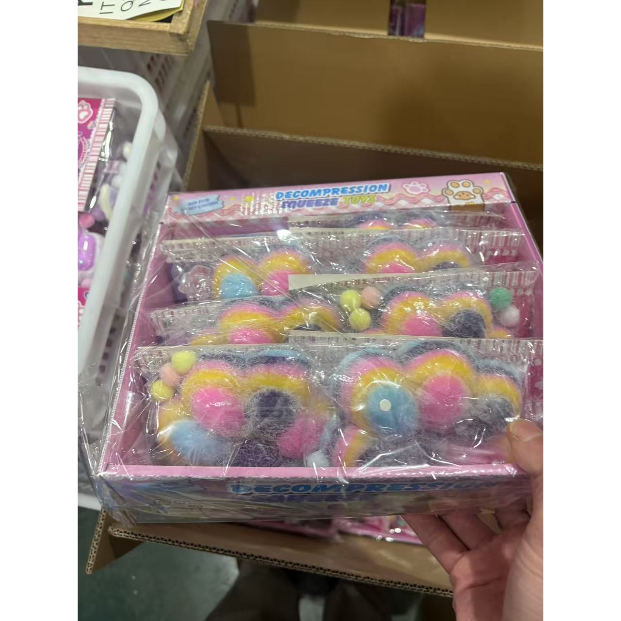 Jucarie Antistres Squishy, , cu Revenire Lenta, Model Labuta de Pisica Pufoasa, 220g, 12.5 x 10.5 cm Squeeze Pinch Family, Ambalaj Transparent, Multicolor - imagine 2