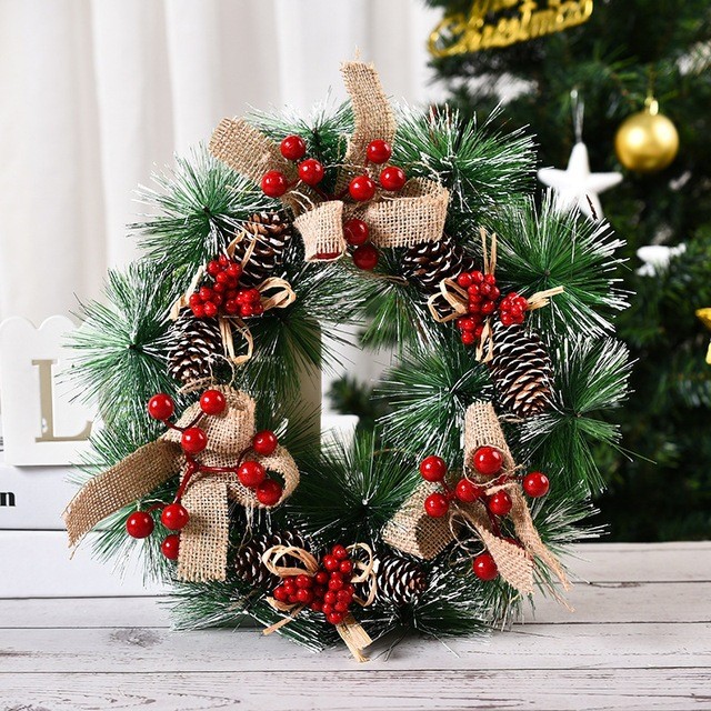 Coronita pentru Craciun , diametru 32 cm, din brad artificial, decorata cu conuri si merisoare, 3 Funde. Verde/Alb - imagine 3