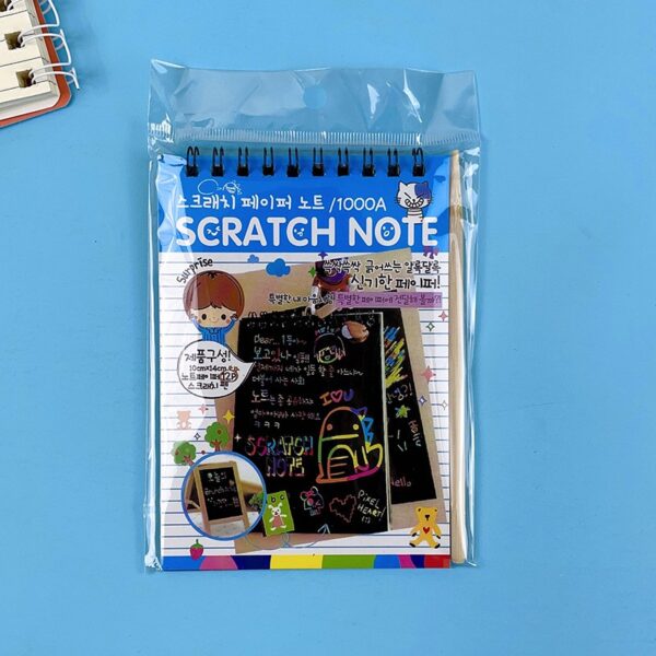 Caiet cu fise razuibile , DIY Magic Scratch, 12 File, Curcubeu, Creion din Lemn, Cartonase negre, 14.5 x 10 cm, albastru - imagine 2