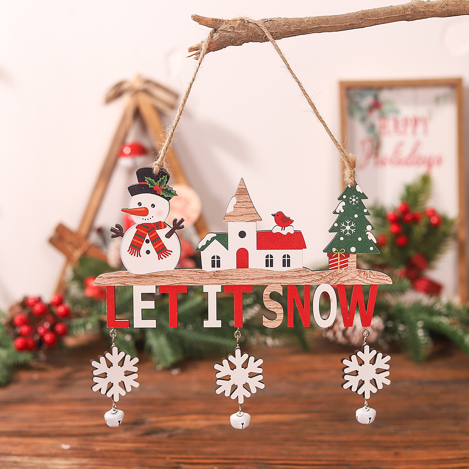 Decoratiune de Craciun din Lemn, , cu Snur pentru Agatare in Brad, Model Om de Zapada, Scris Let It Snow, 21.9x19 cm, Multicolor - imagine 3