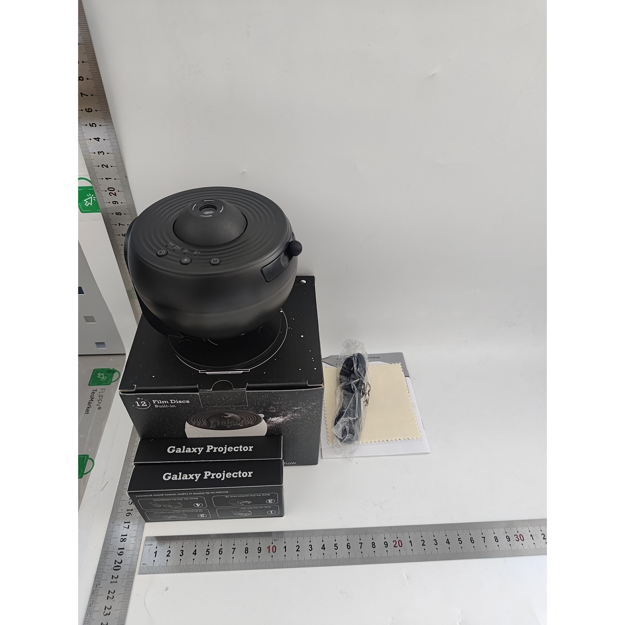 Lampa Tip Proiector Galaxie, , pentru Dormitor, Tematica Cer Instelat, Model Glob, HD, Rotire 360 de Grade, 13 Imagini, Incarcare USB, 5 W, 11.2x10.8x10.9 cm, Negru - imagine 2