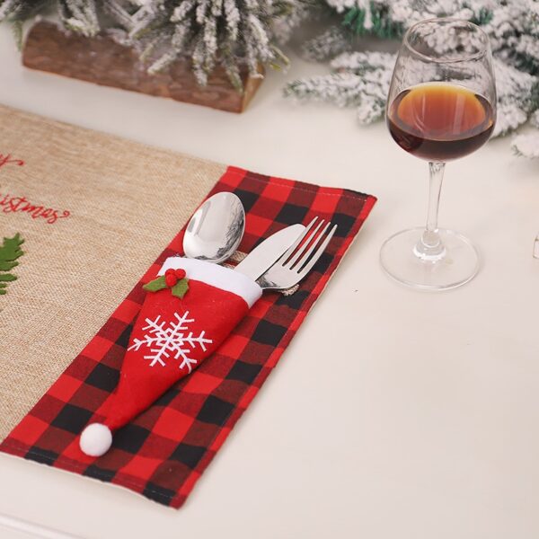 Husa decorativa festiva pentru 3 tacamuri , model caciulita cu fulg, material textil si poliester, 18 x 7 cm, rosu - imagine 4