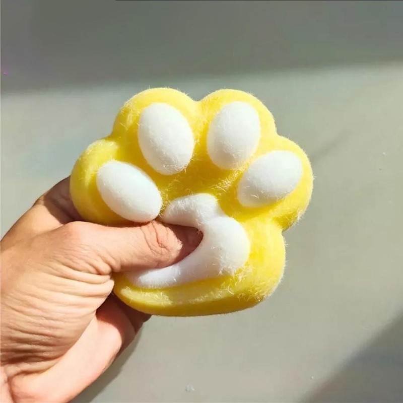 Jucarie Interactiva Squishy, , Model Cat Paw, Squeeze Pinch Family, Revenire Lenta, din TPR, +3 Ani, 7.5 cm, Textura Puf, Galben - imagine 2