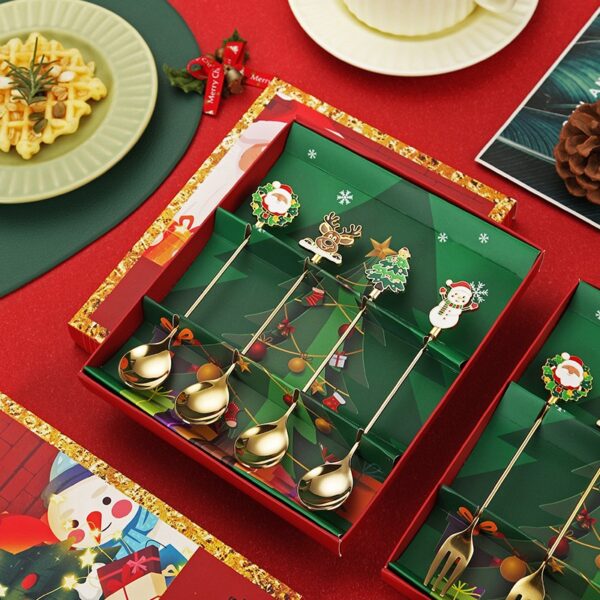 Set 4 Lingurite, , Tema Craciun, Model Carry The Merry, 4 Modele, din Otel Inoxidabil, 19.5 x 16 x 2 cm, Multicolor - imagine 3