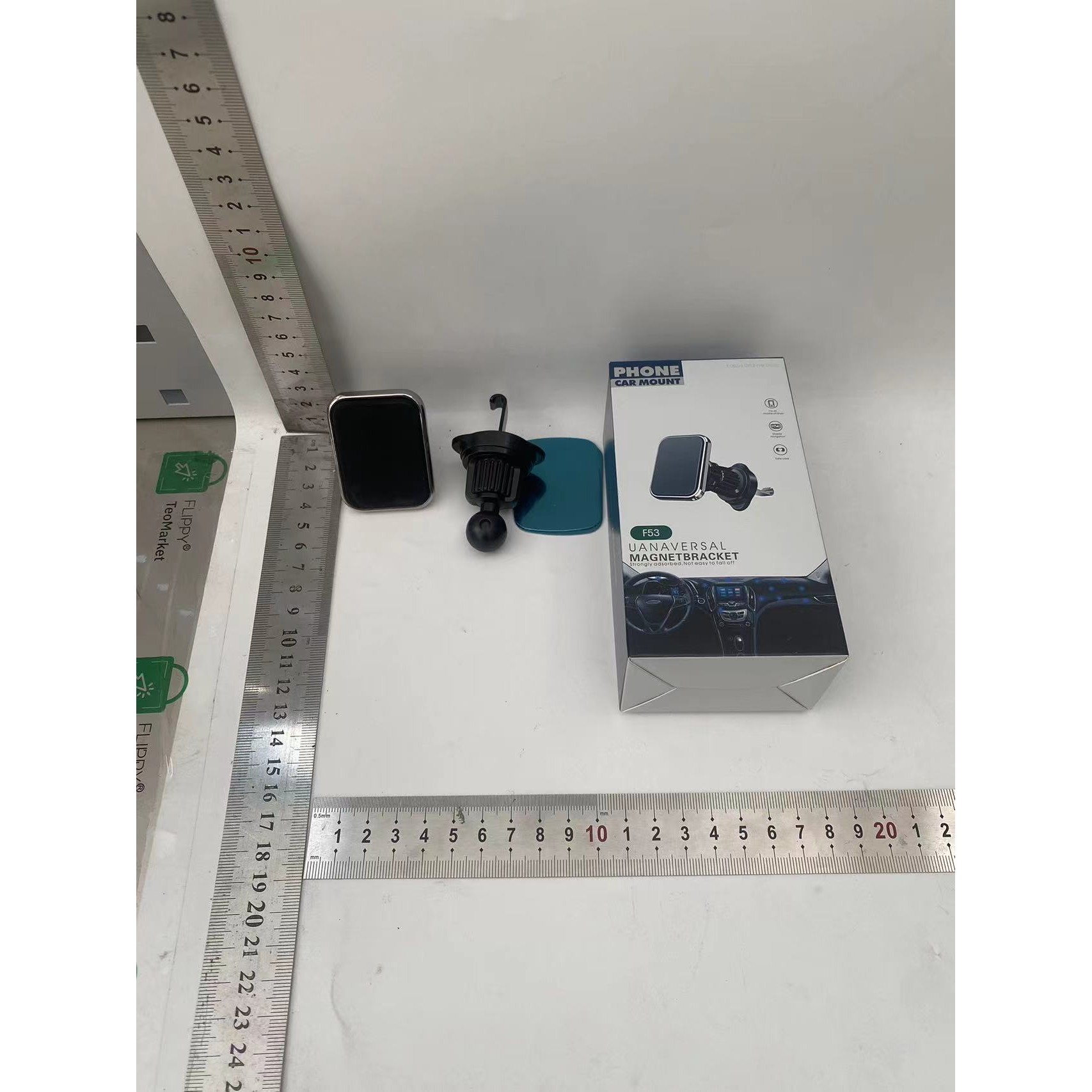 Suport Auto pentru Telefon, , MagSafe, cu Magnet, Prindere Grila de Ventilatie, Detalii Fine, Rotativ 360 de Grade, Plastic Magnet Silicon, 5.1x3.9 cm, Negru - imagine 2