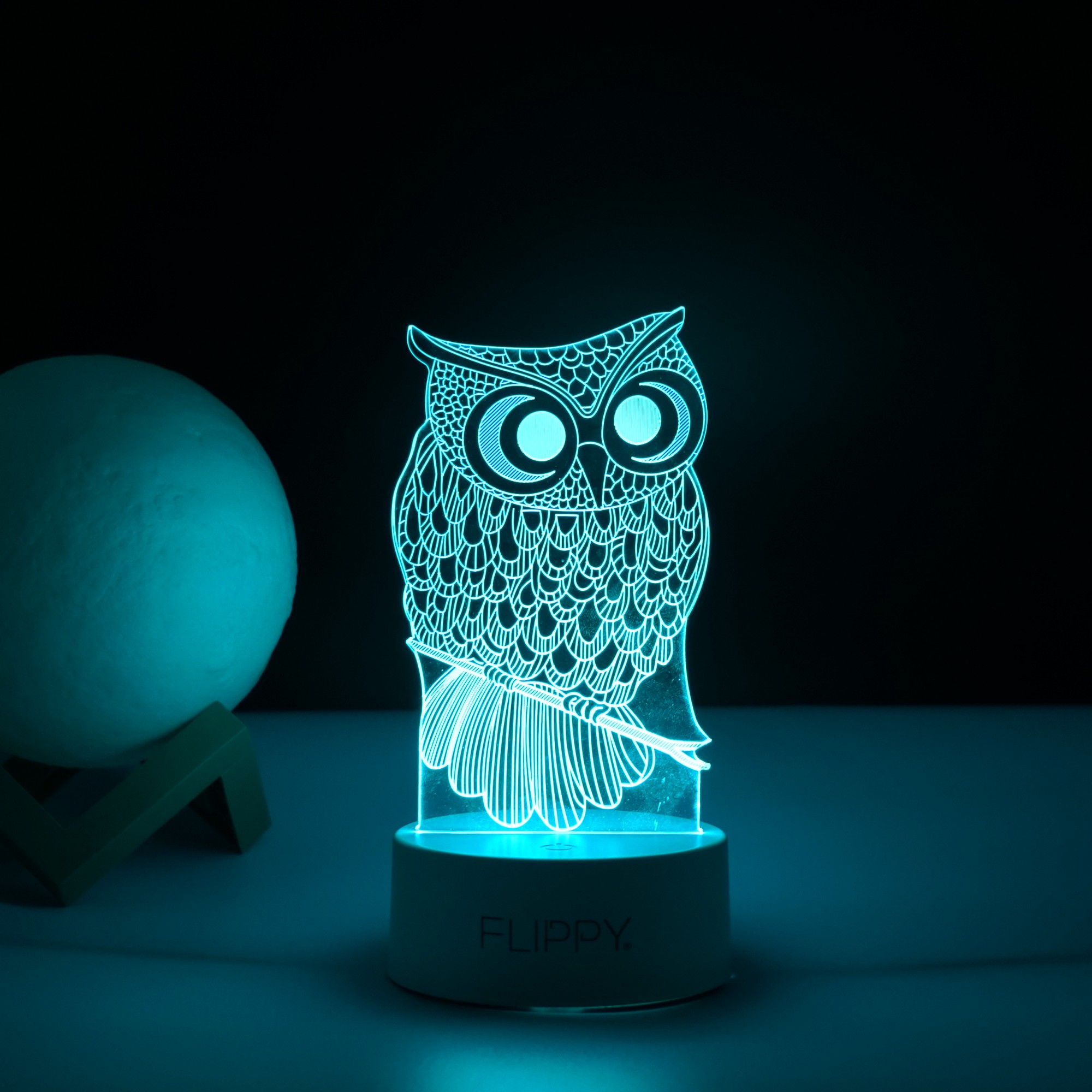 Lampa LED decorativa, , 3D, Bufnita, cu USB si baterii, 20 cm inaltime, din material acril, lumina multicolora si telecomanda inclusa, alb - imagine 3