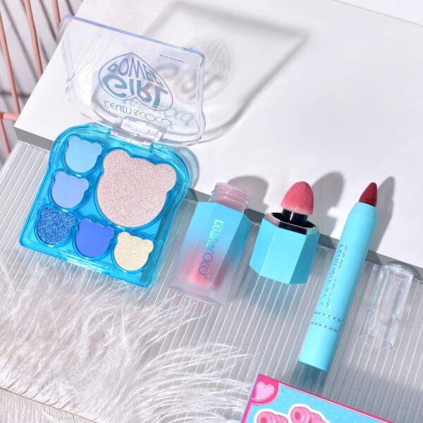 Set 3 Produse de Machiaj, KEVIN & COCO, Ice Blue Bear, 6 culori, 15.5 x 13 x 3.4 cm - imagine 3