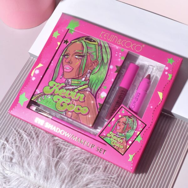 Set 4 Produse de Machiaj, KEVIN & COCO, Green Cool Girl, 18 culori, 20.5 x 18.2 x 2.2 cm - imagine 3