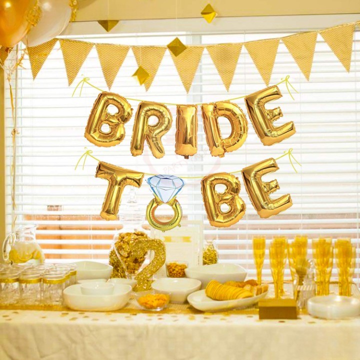 Set Baloane din Folie Metalizata, , Model Bride to Be cu Inel de Logodna, Litere de 40 cm, Baloane Party, Ambalaj Individual, Pai Inclus, Umflare cu Aer sau Heliu, Auriu - imagine 4