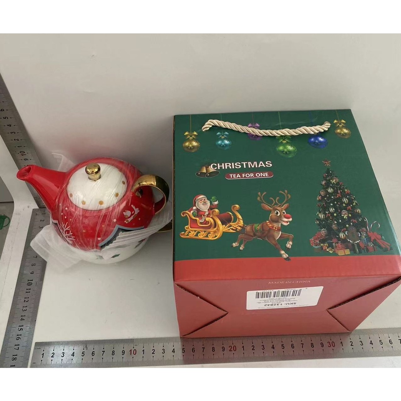 Set de Ceai, , Tema Craciun, Ceainic 420 ml, Cana 310 ml, Farfurie, din Portelan, Model Happy Christmas, Rosu - imagine 2