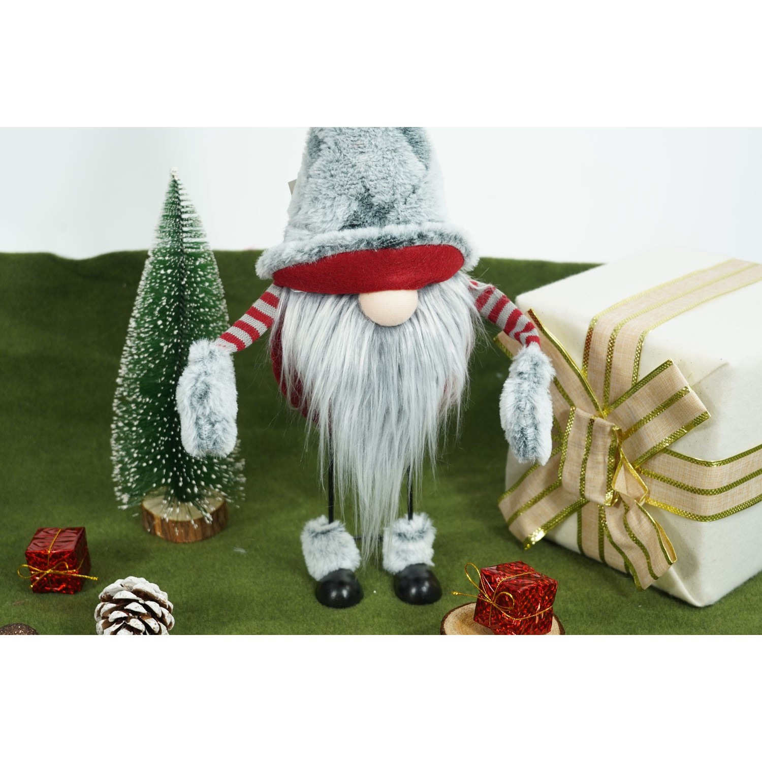 Ornament de Craciun spiridus, Flippy, gri/rosu, textil, 55 cm - imagine 3