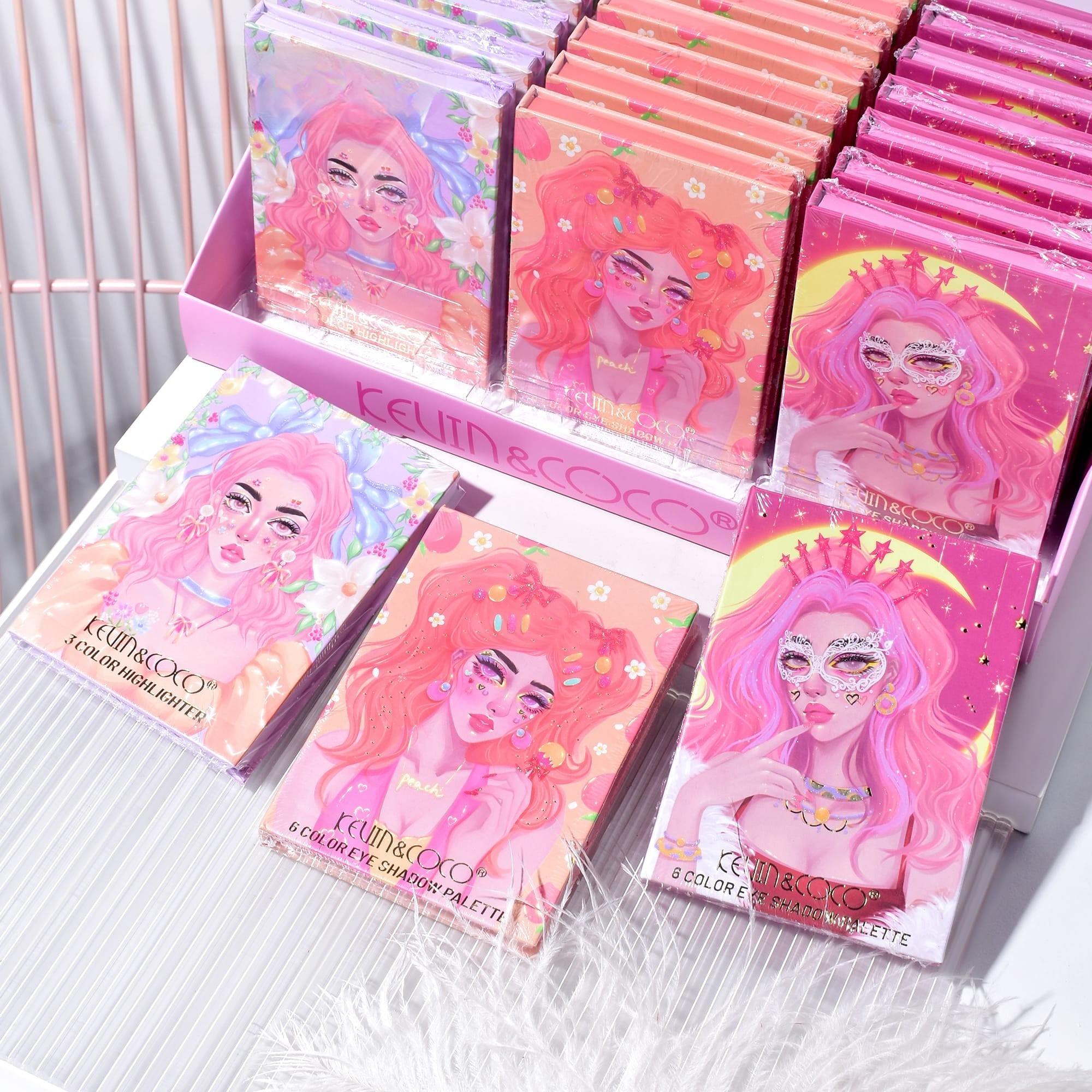 Paleta de Machiaj, KEVIN & COCO, Pink Barbie Girl, Fard de Pleoape, 6 culori, 11.3 x 8.2 x 1.3 cm, Model Quin - imagine 3