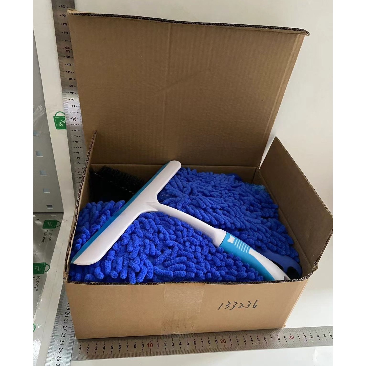 Set 15 Accesorii pentru Curatare Auto, Flippy, din PP si Microfibra, Interior/Exterior, 30 x 24 x 12 cm, Albastru/Negru - imagine 3