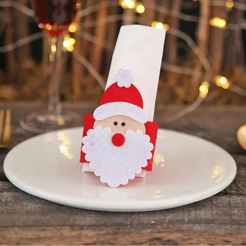 Husa deocarativa festiva pentru servetele si tacamuri, tema Mos Craciun, material textil si poliester, 5.5 x 10 cm, rosu - imagine 3