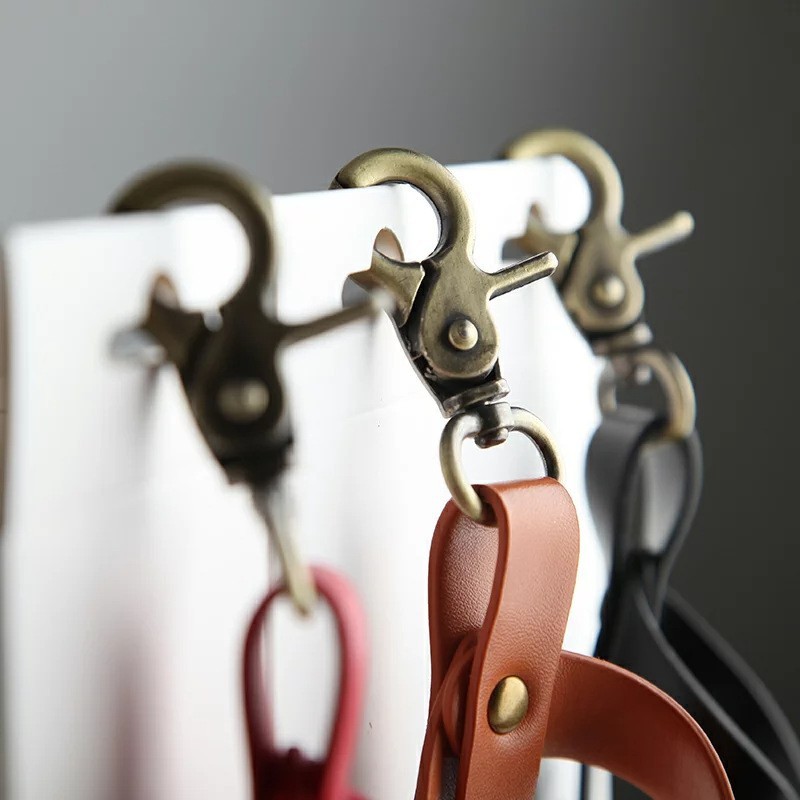 Husa pentru Kendama, Flippy, Husa de Depozitare pentru Kendama, din Piele Ecologica, Catarama cu Agatare pentru Transportare, Breloc 8, 12 x 6 cm, Negru - imagine 4