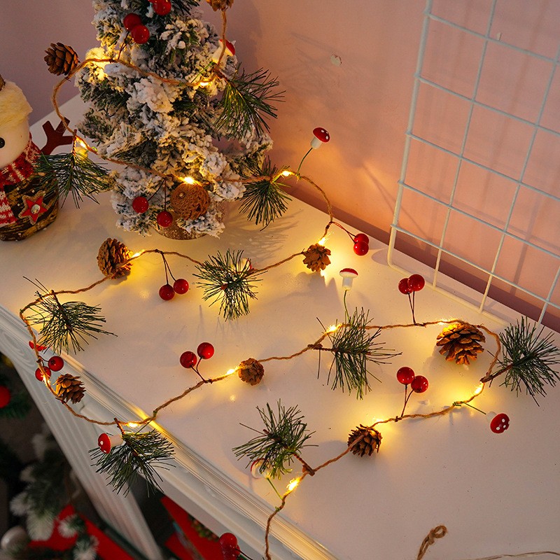 Instalatie Craciun cu baterii, 2 metri, 20 LED-uri tip Ace, conuri de pin si ciuperci, Alb Cald, Flippy - imagine 4