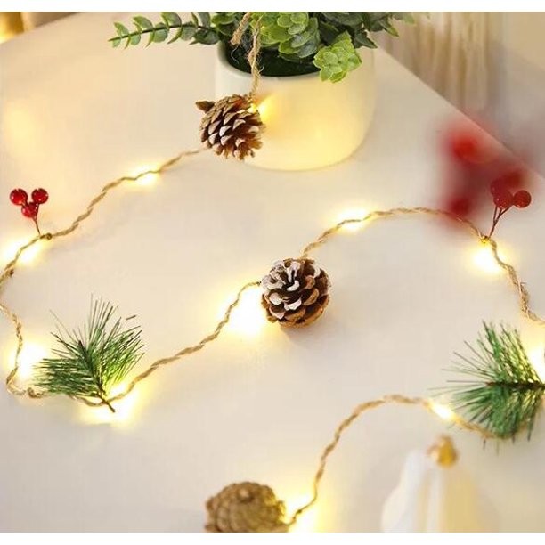Instalatie Craciun cu baterii, 2 metri, 20 LED-uri tip ace si conuri de pin simple, Alb Cald, Flippy - imagine 2