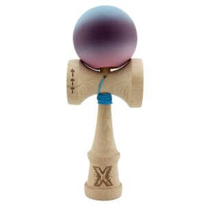 Kendama X Originala, Profesionala, Flippy, Big Cups V2, Rubber Grip cu Cupe Mari, Rulment Metalic cu Ata 55 cm, Gradient Albastru/Mov/Roz