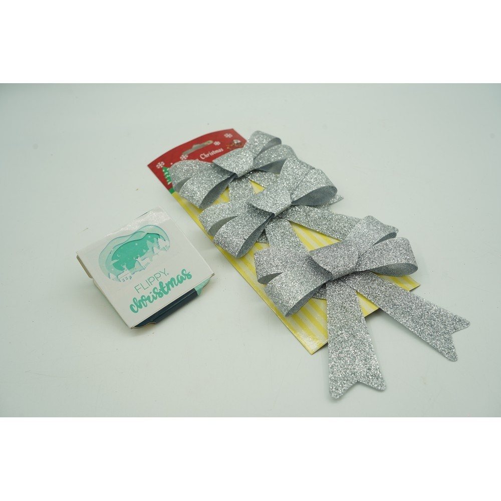 Set 3 fundite pentru brad, Argintii, cu sclipici, 10 x 11 cm, din poliester, Flippy - imagine 2