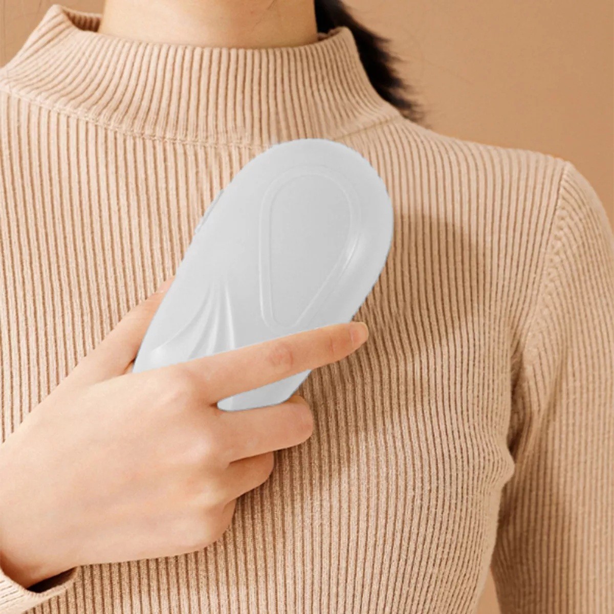 Aparat Scame si Par Haine, Flippy, Electric, USB inclus, Periuta Curatare, pentru Diferite Tesaturi, 13 x 6.8 x 5.8 cm, Alb - imagine 2