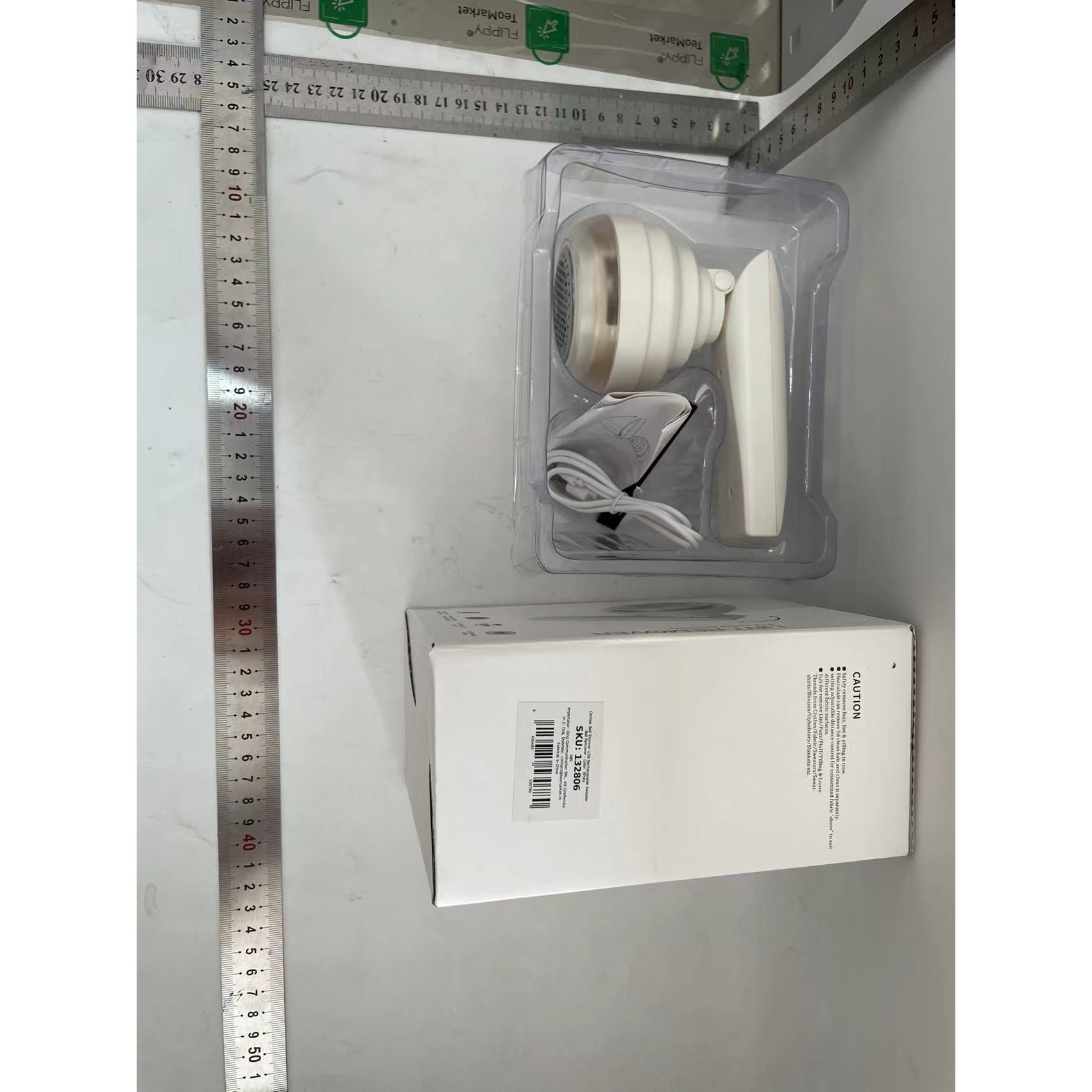 Aparat Pentru Curatat Scame, Par Si Praf, Flippy, Trimmer pentru Diferite Tipuri De Material, Cu Lame Din Otel Inoxidabil, Maner Flexibil, Incarcare Prin USB, 13x8 cm, Alb - imagine 2