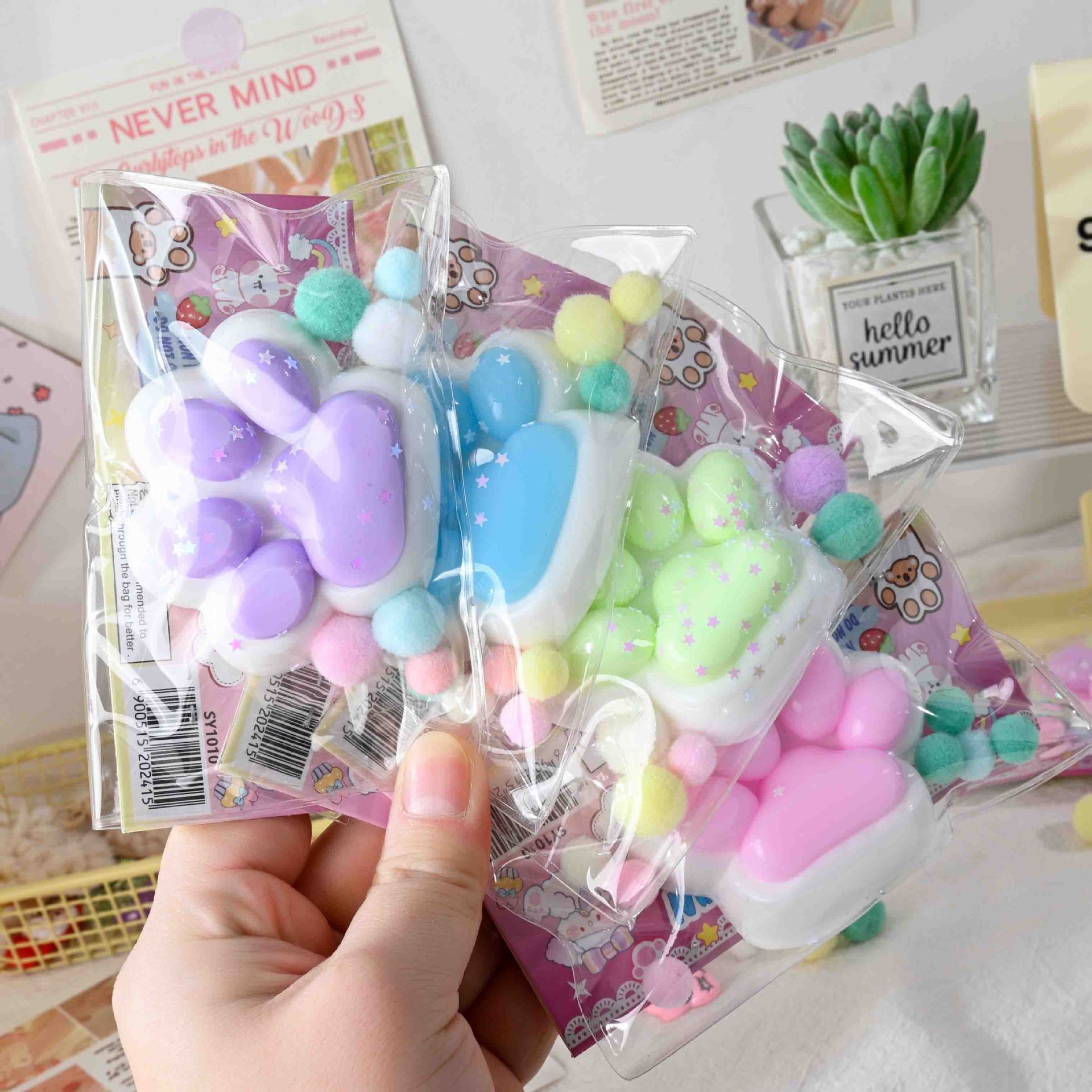 Jucarie Antistres Squishy, Flippy, cu Revenire Lenta, Labuta de Pisica Pufoasa, 7.5 cm, Ambalaj Transparent, Model 270510, Multicolor - imagine 3