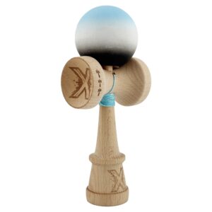 Kendama X Originala, Profesionala, Flippy, Cupe Mari KING SIZE V3, Rubber Grip, Gaura in Baza, Rulment Metalic, din lemn 18 cm, Ata 62/65 cm, Gradient Albastru deschis/Alb/Negru
