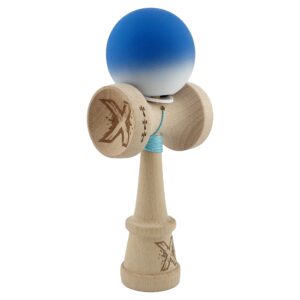 Kendama X Originala, Profesionala, Flippy, Rubber Grip, Cupe Mari KING SIZE V3, Gaura in Baza, Rulment Metalic, din lemn 18 cm, Ata 62/65 cm, Gradient Albastru/Alb
