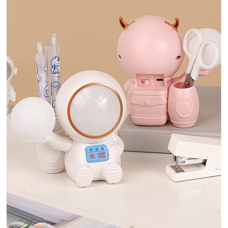 Lampa de Veghe 2in1, Flippy, Lampa, Ascutitoare si Spatiu Depozitare, Model Astronaut, Incarcare USB, din ABS, 12 x 7 x 11 cm, Lumina Led, Multicolor - imagine 4