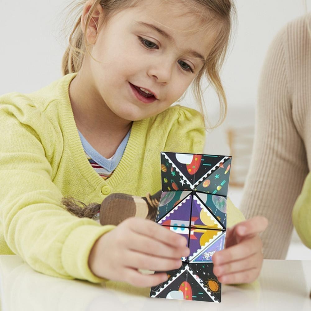 Jucarie Interactiva, Flippy, 3D Cub Rubik, Diferite Forme, Anti-stress, Tema Spatiu Cosmic, Multicolor - imagine 3