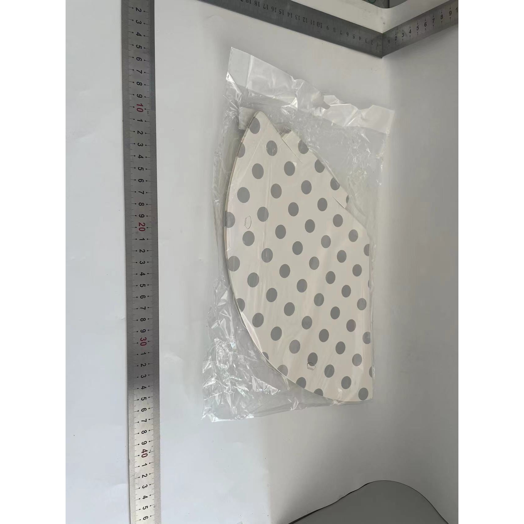 Set 6 Coifuri Metalizate, Flippy, pentru Petrecere, Tematica Aniversare, Model Buline, 20 cm, Argintiu - imagine 2