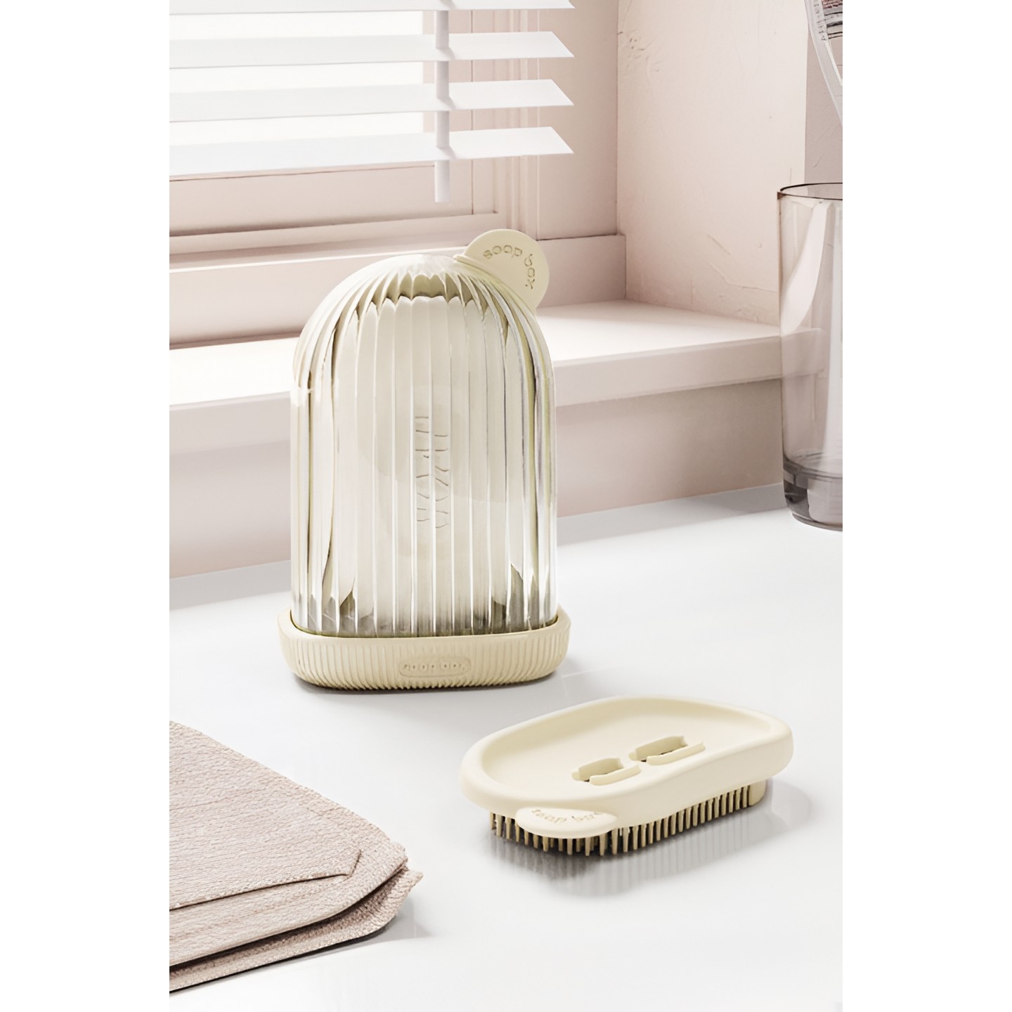 Sapuniera de Calatorie, Flippy, Suport pentru Sapun cu Scurgere a Apei, Recipient cu Capac Depozitare, Savoniera pentru Baie, 12.6x6.1x8.4cm, Crem - imagine 3