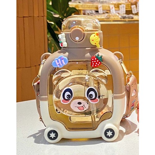 Sticla cu pai pentru copii, Flippy, model ursulet, gradata, stickere aplicate, curea reglabila, din plastic rezistent la cadere, 1l, Maro, 20 x 13 cm - imagine 3