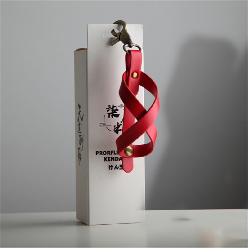 Husa pentru Kendama, Flippy, Husa de Depozitare pentru Kendama, din Piele Ecologica, Catarama cu Agatare pentru Transportare, Model Breloc 8, 12 x 6 cm, Rosu - imagine 2