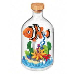 Set Constructie Peste Clown in sticla decorativa, Flippy, Mini Piese Tip Pixel, Acvariu decorativ creativ pentru copii si adulti, 19 x 12 x 12 cm, Transparent Multicolor