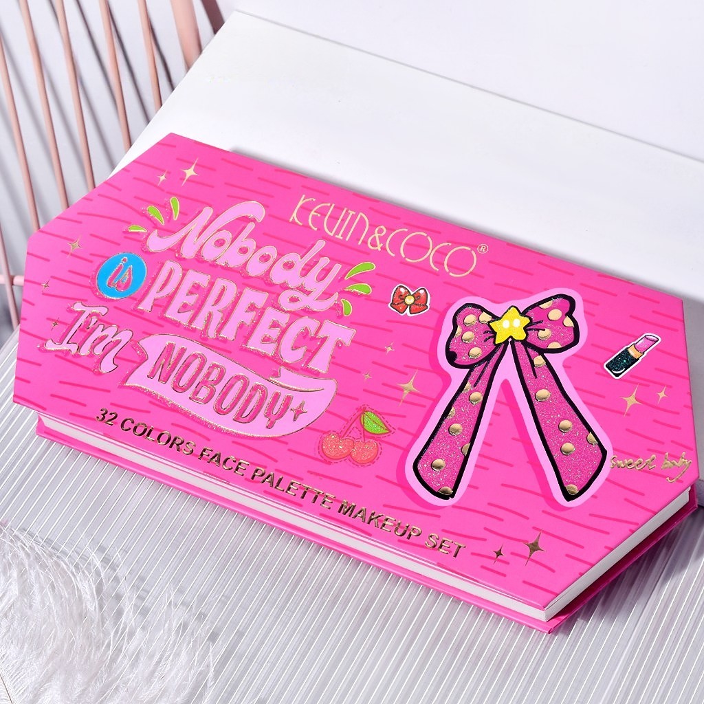 Trusa de Machiaj, KEVIN & COCO, Nobody is Perfect, I am Nobody, 32 culori, 29 x 23.5 x 3 cm - imagine 2